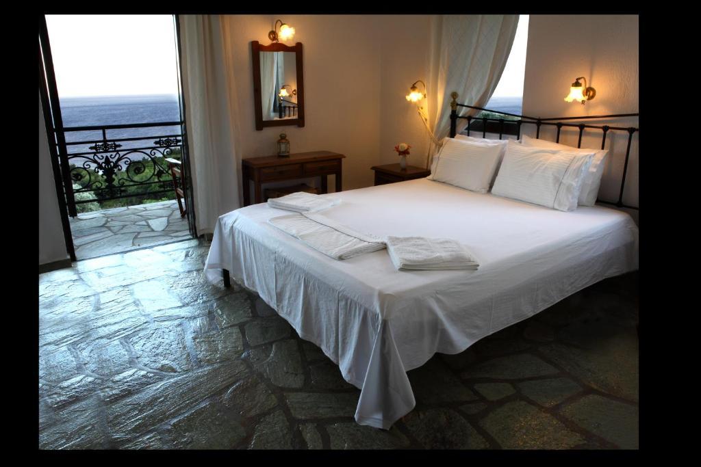 Mando Beachfront Stafylos Oda fotoğraf