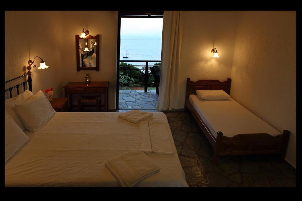 Mando Beachfront Stafylos Oda fotoğraf